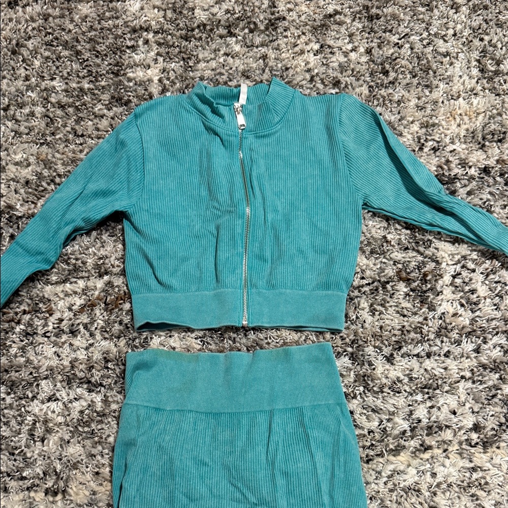 Stylish Teal Ribbed Two-Piece Set - Picture 2 of 4